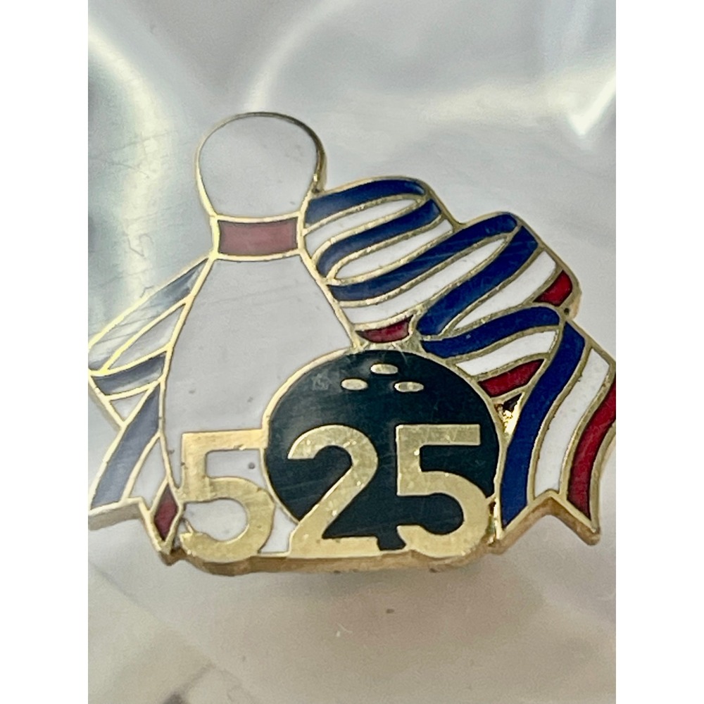 Vintage C Sanders Bowling 525 Series Award LapelPin GoldTone Enamel Sport 008578